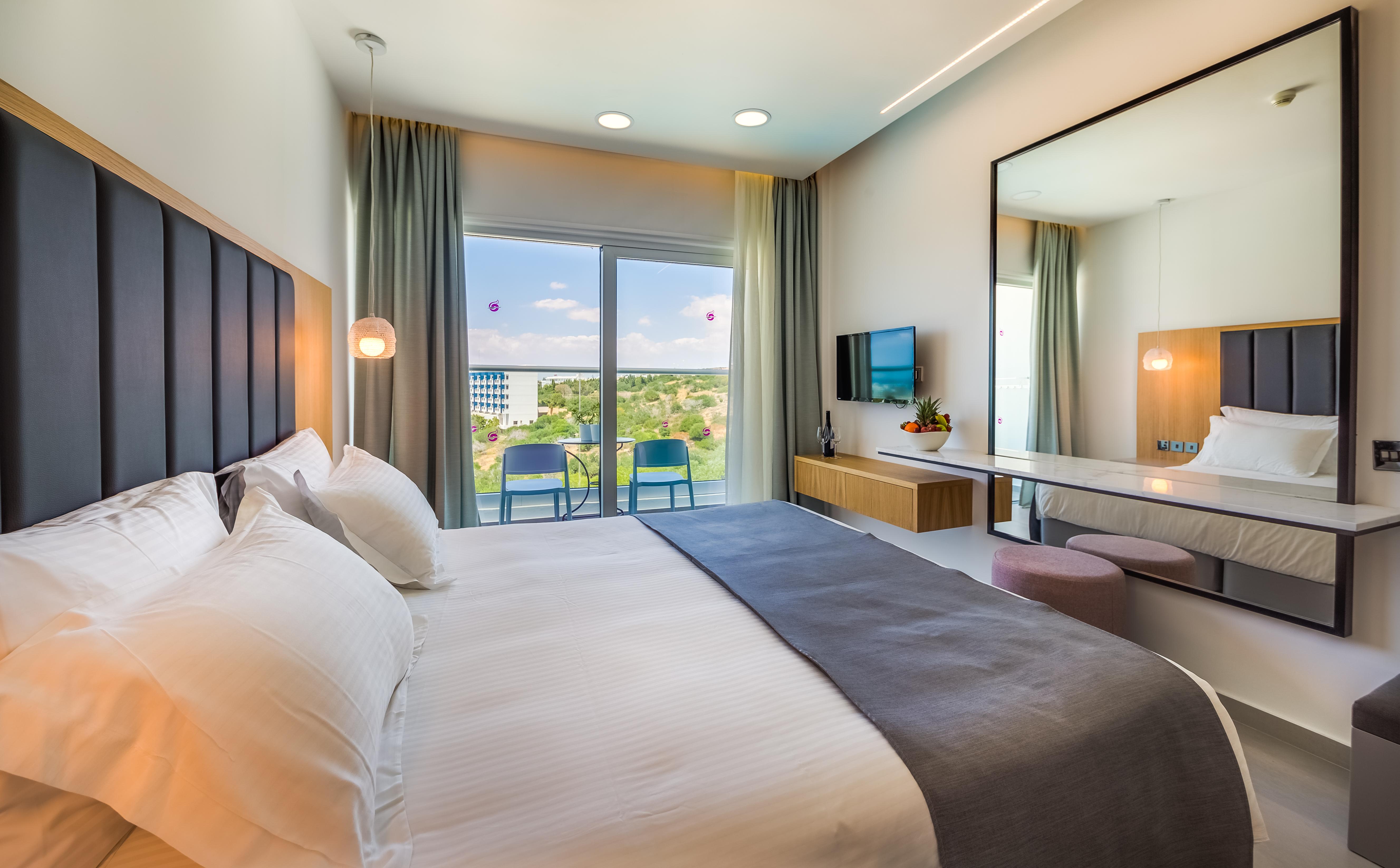 Napa Mermaid Hotel & Suites Ayia Napa Esterno foto