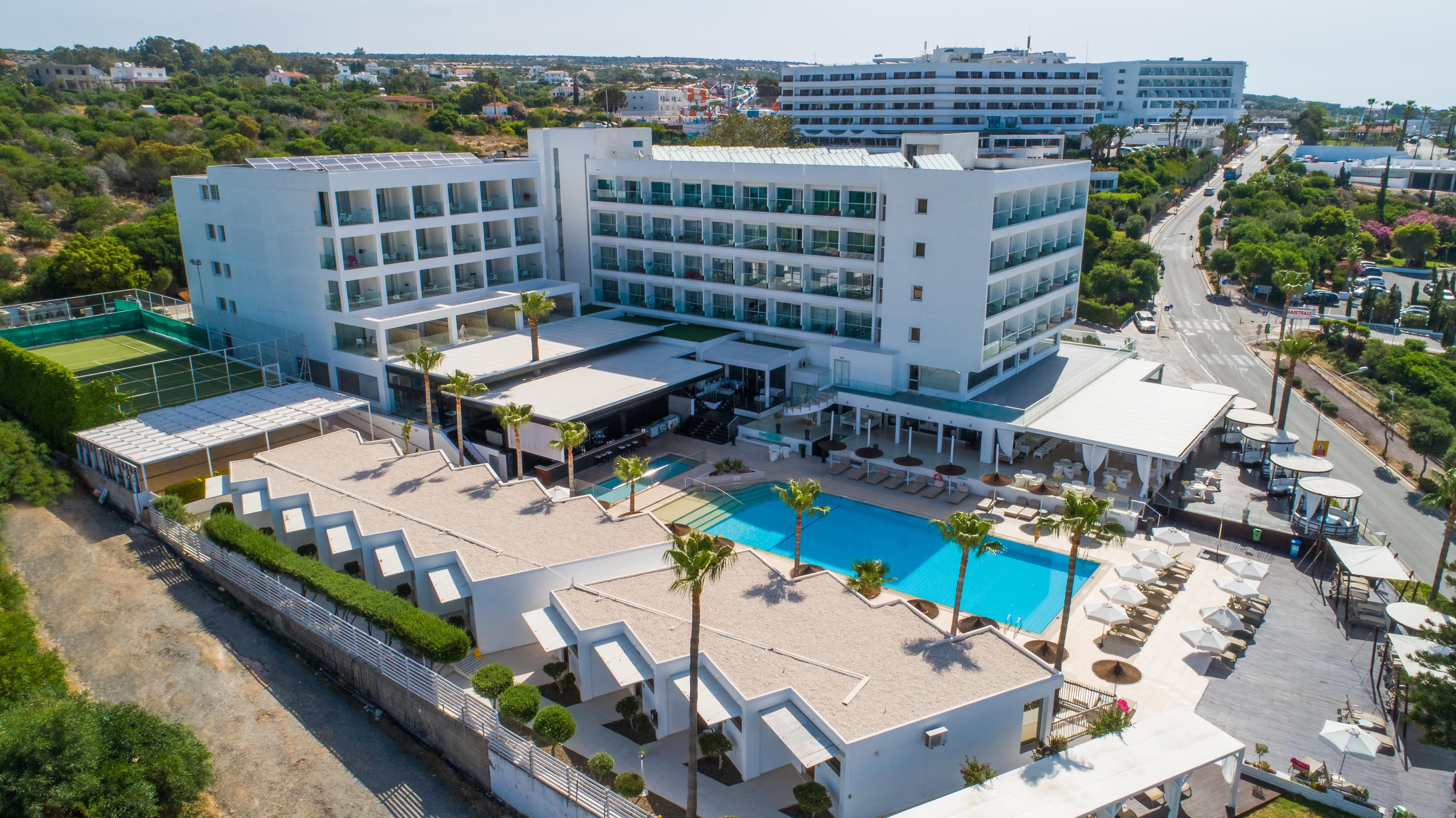 Napa Mermaid Hotel & Suites Ayia Napa Esterno foto