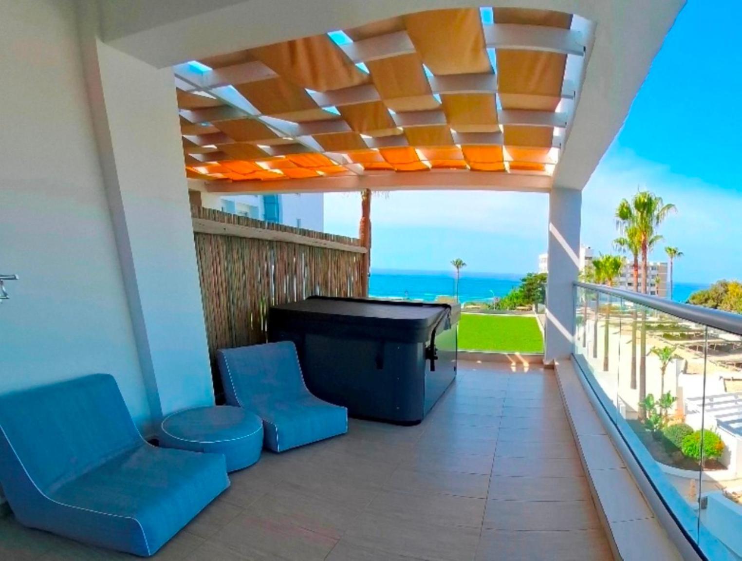 Napa Mermaid Hotel & Suites Ayia Napa Esterno foto